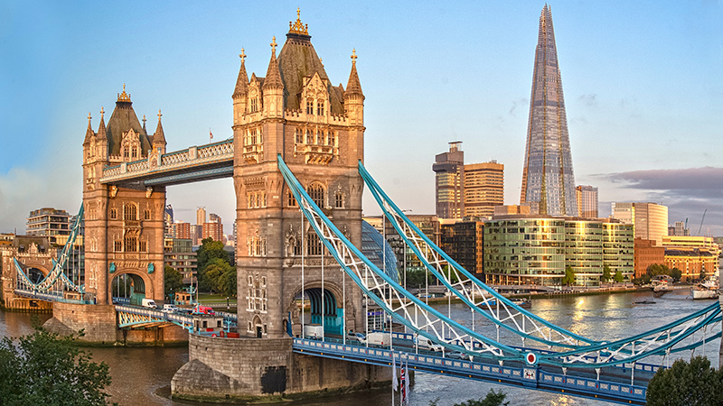 Mot London och stadens klassiska sev�rdheter